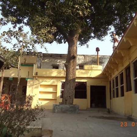 Shri Swami Sheetal Das Akhada B1-88 Assi , Near Pushkar Talab,Varanasi, Ashram Dharmshala Hotel Екстериор снимка