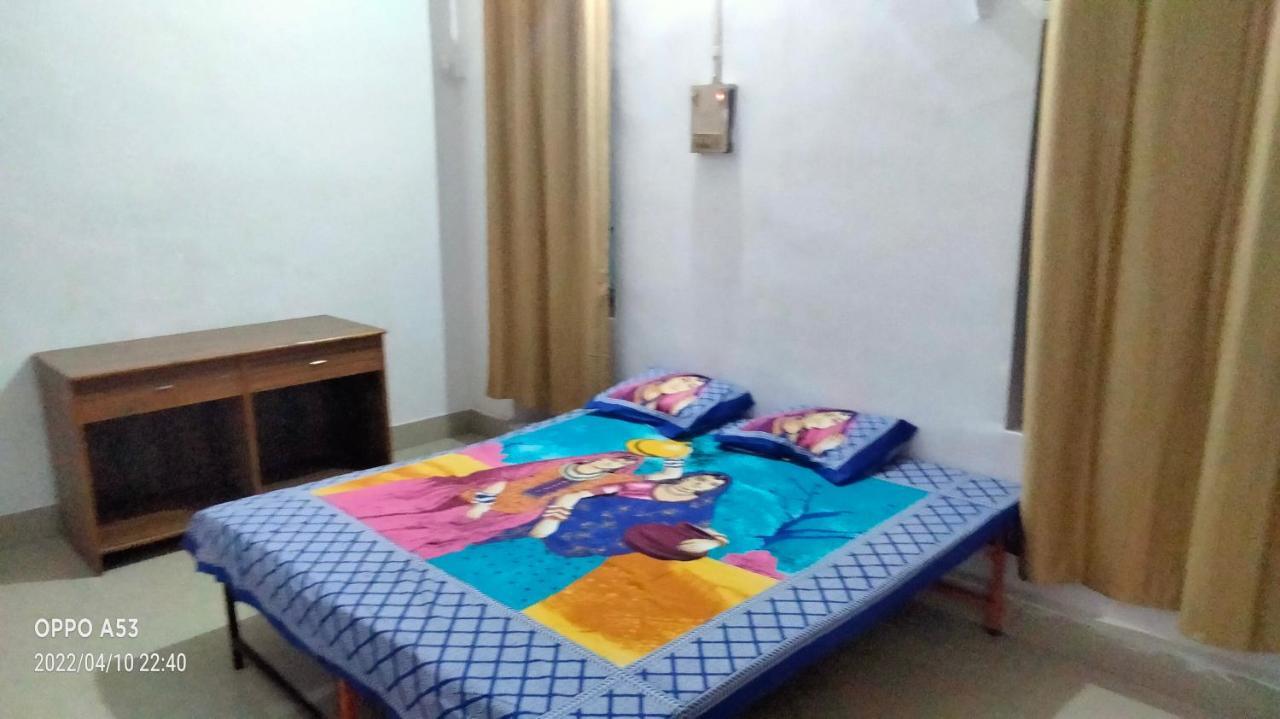 Shri Swami Sheetal Das Akhada B1-88 Assi , Near Pushkar Talab,Varanasi, Ashram Dharmshala Hotel Екстериор снимка