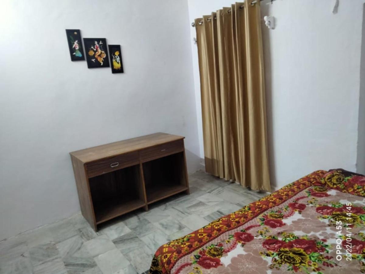 Shri Swami Sheetal Das Akhada B1-88 Assi , Near Pushkar Talab,Varanasi, Ashram Dharmshala Hotel Екстериор снимка