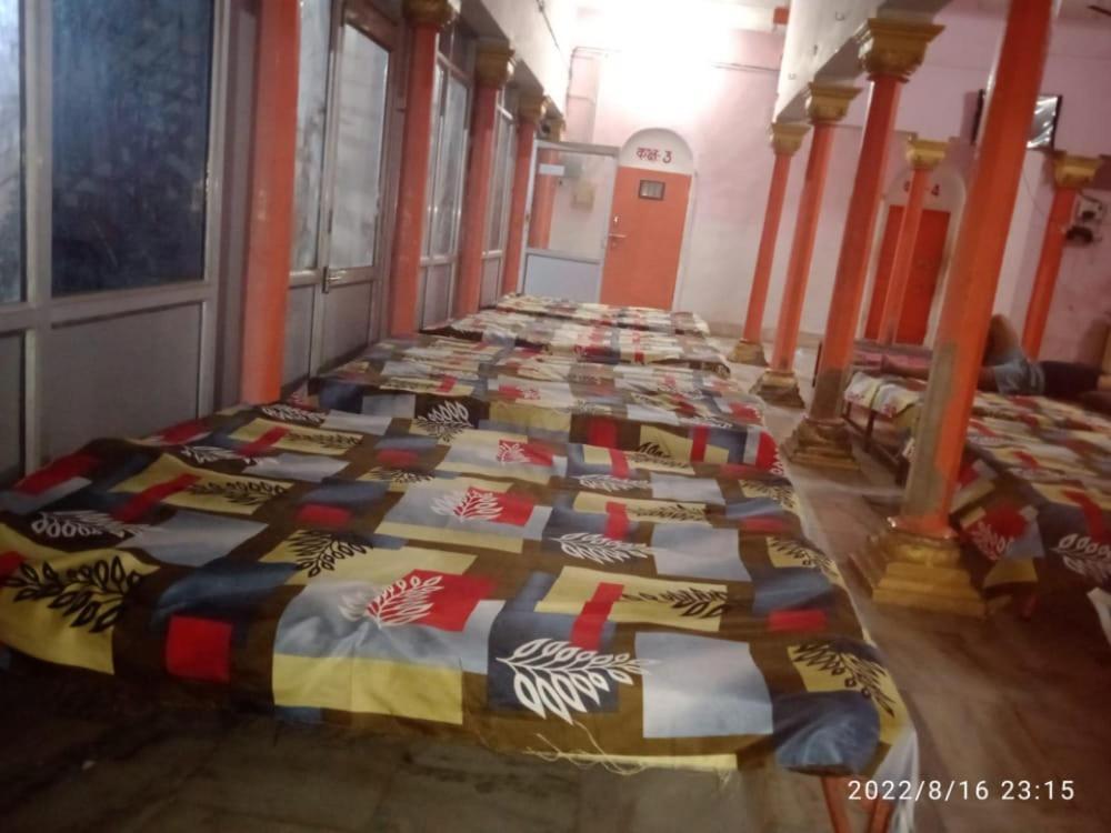 Shri Swami Sheetal Das Akhada B1-88 Assi , Near Pushkar Talab,Varanasi, Ashram Dharmshala Hotel Екстериор снимка
