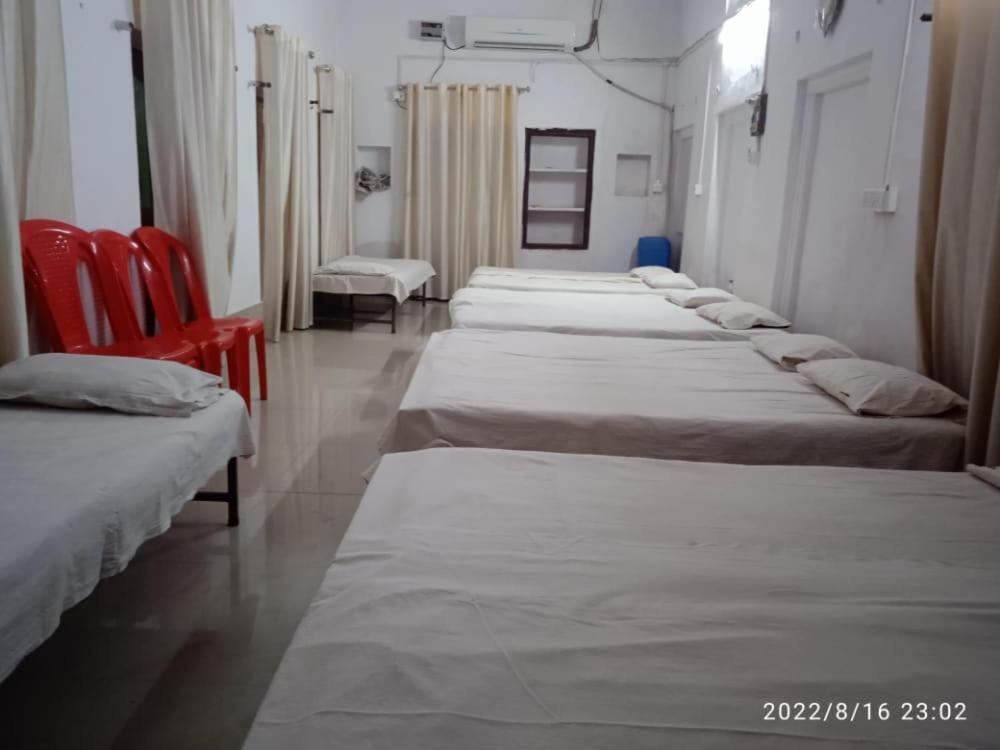 Shri Swami Sheetal Das Akhada B1-88 Assi , Near Pushkar Talab,Varanasi, Ashram Dharmshala Hotel Екстериор снимка