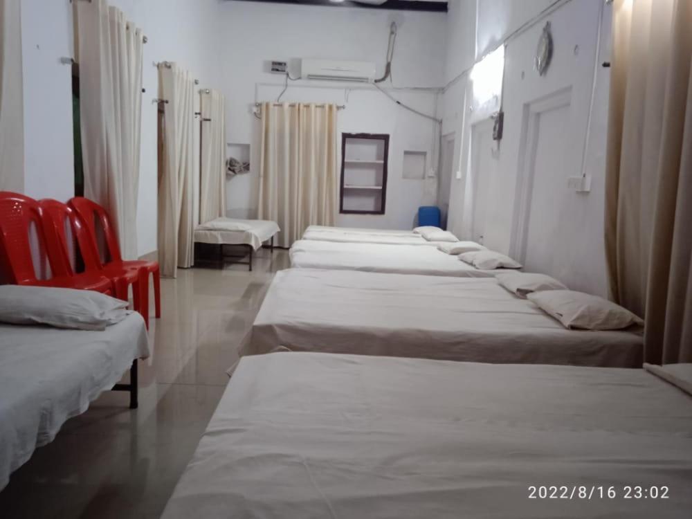 Shri Swami Sheetal Das Akhada B1-88 Assi , Near Pushkar Talab,Varanasi, Ashram Dharmshala Hotel Екстериор снимка