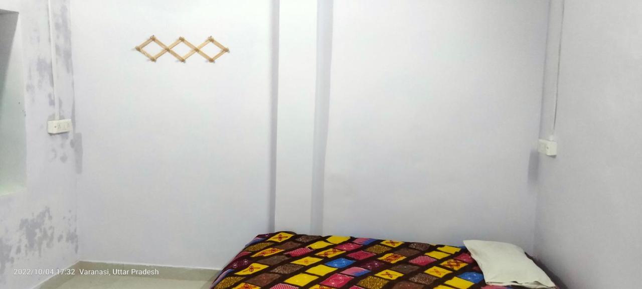 Shri Swami Sheetal Das Akhada B1-88 Assi , Near Pushkar Talab,Varanasi, Ashram Dharmshala Hotel Екстериор снимка