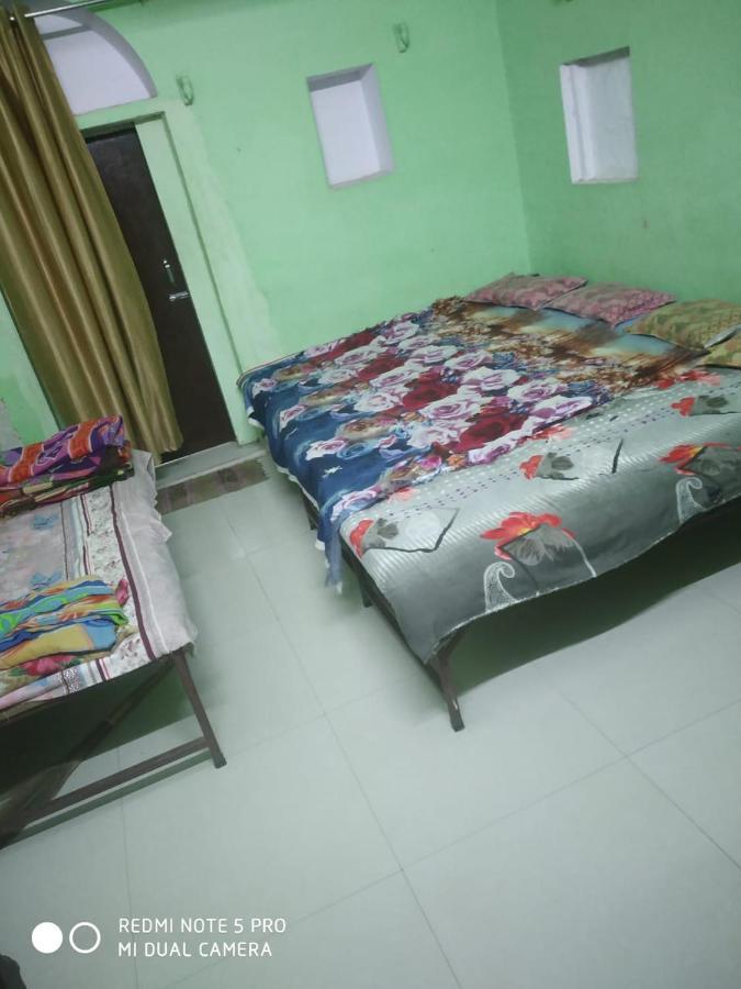 Shri Swami Sheetal Das Akhada B1-88 Assi , Near Pushkar Talab,Varanasi, Ashram Dharmshala Hotel Екстериор снимка
